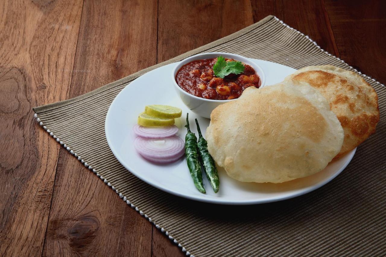 Oyo 43476 Vatika Resort Shimla Eksteriør bilde