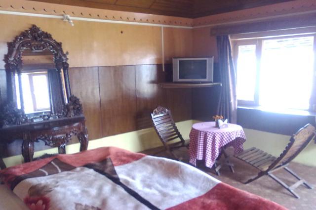 Oyo 43476 Vatika Resort Shimla Rom bilde